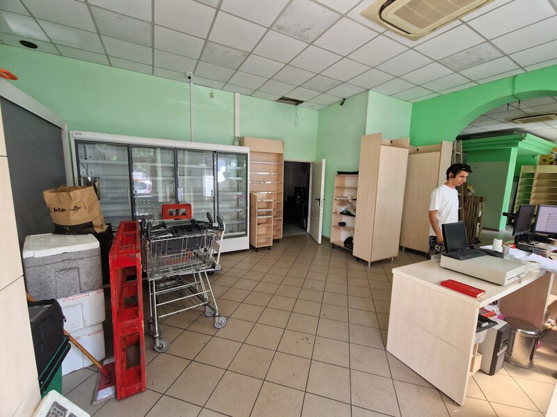 Spatiu comercial stradal, S+P, suprafata totala 267 mp, Amzei